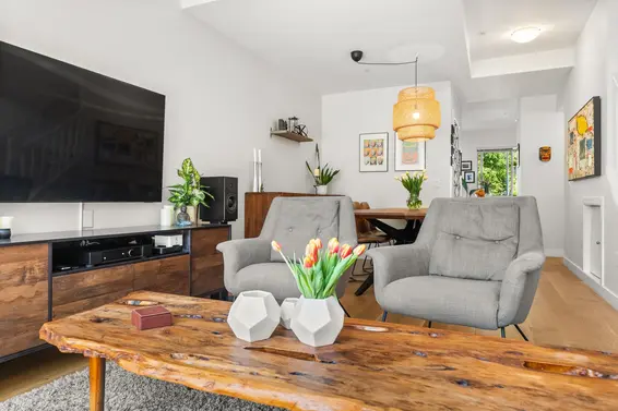 3 307 East 15th Street, North Vancouver For Sale - image 10