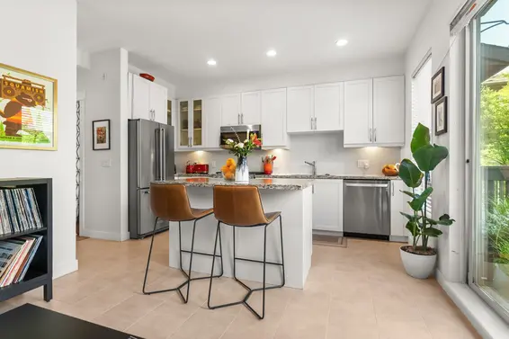 3 307 East 15th Street, North Vancouver For Sale - image 14