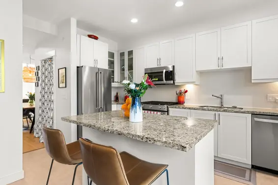3 307 East 15th Street, North Vancouver For Sale - image 17