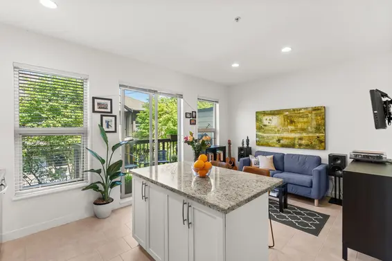 3 307 East 15th Street, North Vancouver For Sale - image 19