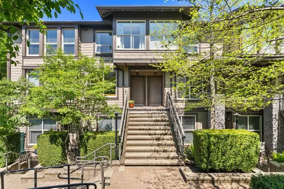 3 307 East 15th Street, North Vancouver For Sale - image 2