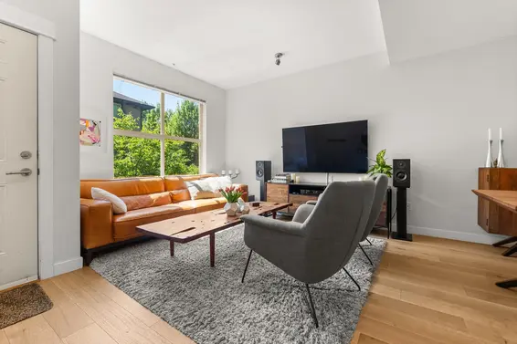 3 307 East 15th Street, North Vancouver For Sale - image 6