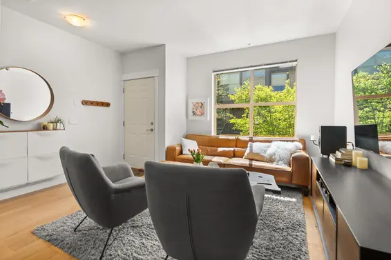 3 307 East 15th Street, North Vancouver For Sale - image 9
