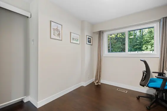 906 Strathaven Drive, North Vancouver For Sale - image 20