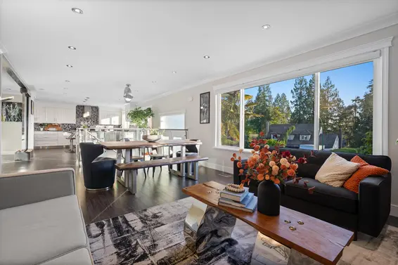 906 Strathaven Drive, North Vancouver For Sale - image 9