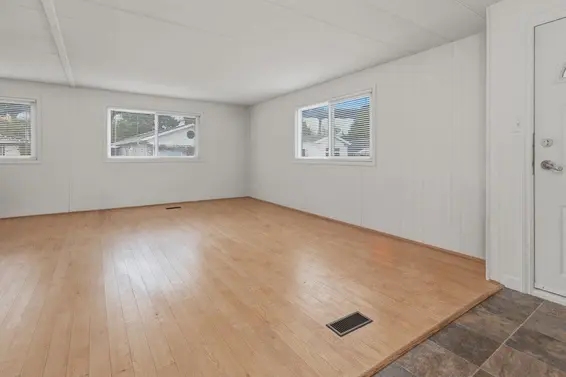 233 Tyee Drive, West Vancouver For Sale - image 9