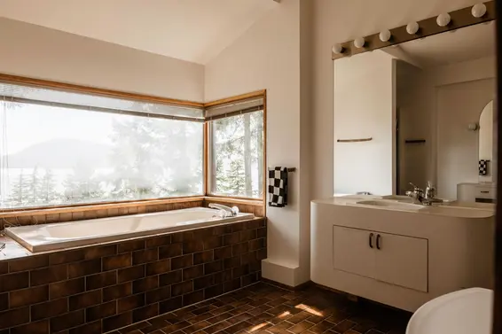 8595 Ansell Place, West Vancouver For Sale - image 26