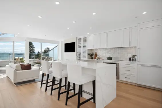207 2433 Bellevue Avenue, West Vancouver For Sale - image 8