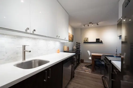 305 1550 Chesterfield Avenue, North Vancouver For Sale - image 19