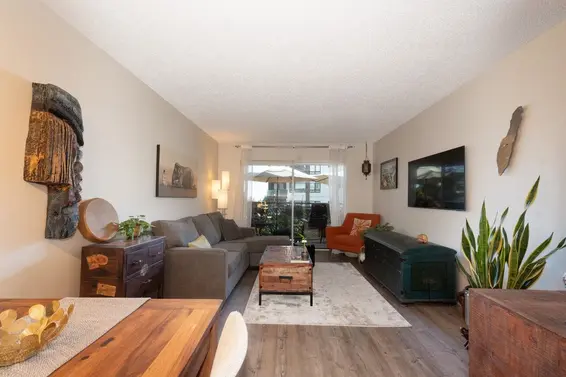 305 1550 Chesterfield Avenue, North Vancouver For Sale - image 5