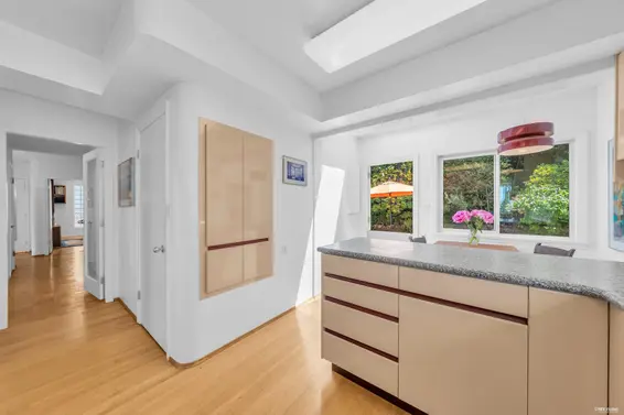 870 Leyland Street, West Vancouver For Sale - image 21