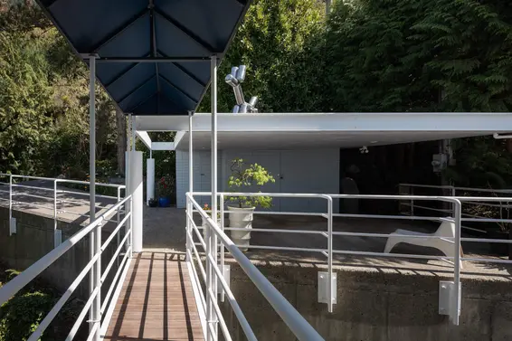 90 Isleview Place, West Vancouver For Sale - image 35