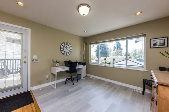 895 East 12th Street, North Vancouver For Sale - image 12