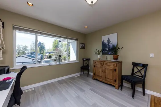 895 East 12th Street, North Vancouver For Sale - image 13