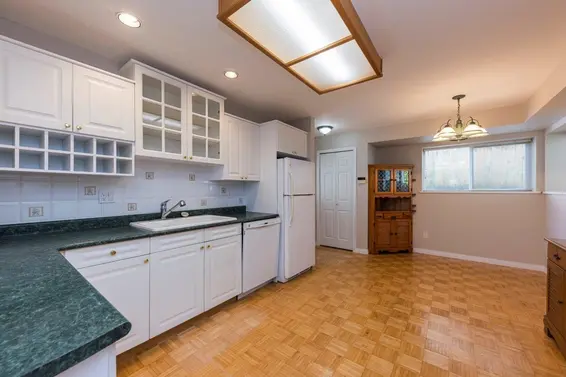 895 East 12th Street, North Vancouver For Sale - image 26