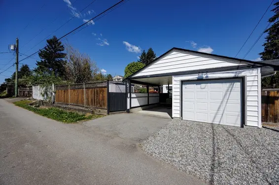 895 East 12th Street, North Vancouver For Sale - image 39