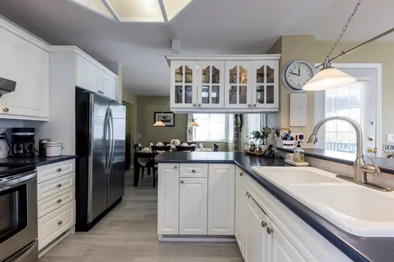 895 East 12th Street, North Vancouver For Sale - image 8