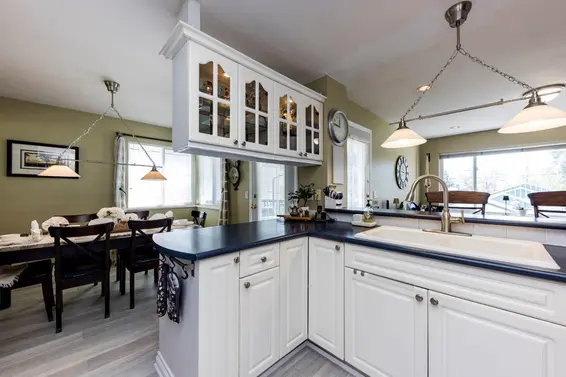 895 East 12th Street, North Vancouver For Sale - image 9