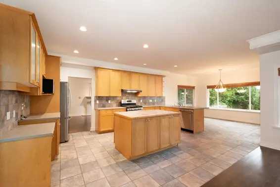 338 North Dollarton Highway, North Vancouver For Sale - image 13