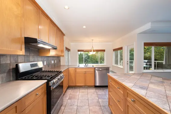 338 North Dollarton Highway, North Vancouver For Sale - image 15