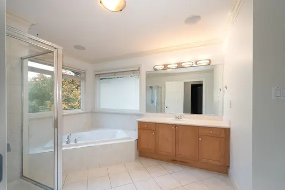 338 North Dollarton Highway, North Vancouver For Sale - image 26