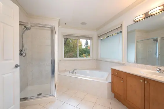 338 North Dollarton Highway, North Vancouver For Sale - image 27