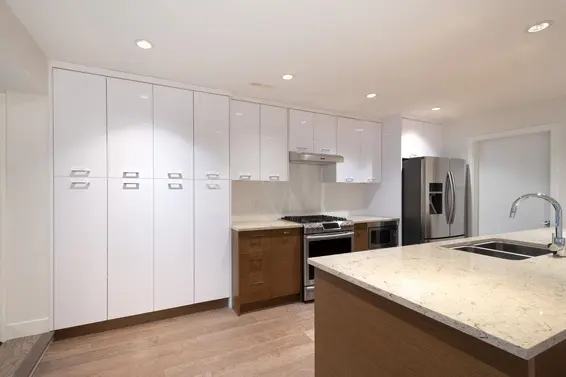 338 North Dollarton Highway, North Vancouver For Sale - image 36