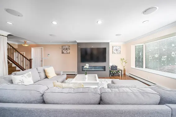 435 Inglewood Avenue, West Vancouver For Sale - image 11