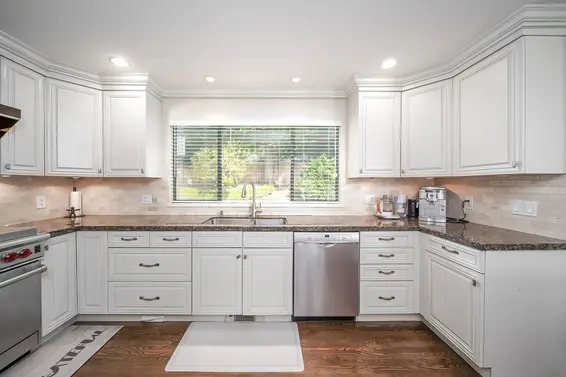 435 Inglewood Avenue, West Vancouver For Sale - image 17