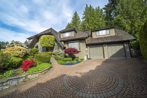 435 Inglewood Avenue, West Vancouver For Sale - image 2