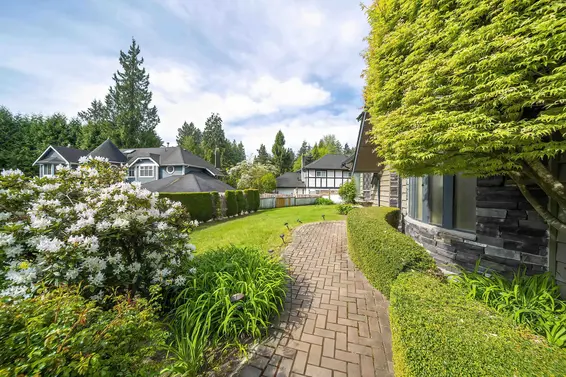 435 Inglewood Avenue, West Vancouver For Sale - image 4