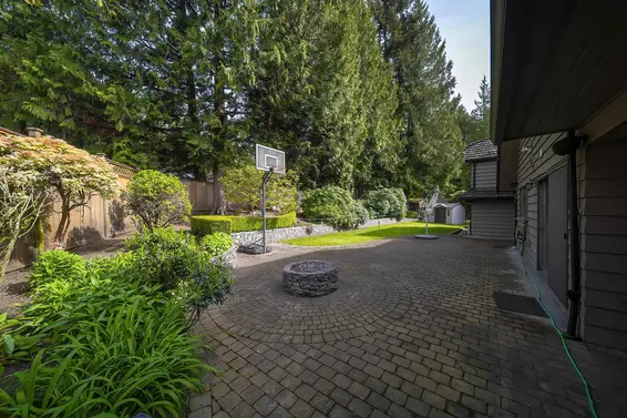 435 Inglewood Avenue, West Vancouver For Sale - image 6