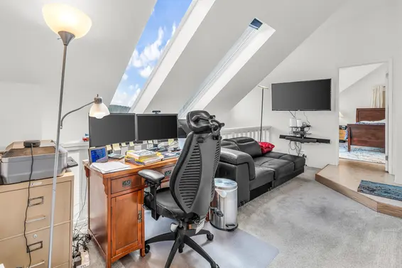 351 Beachview Drive, North Vancouver For Sale - image 23