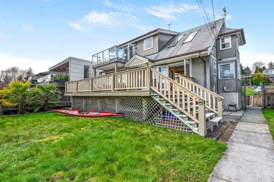 351 Beachview Drive, North Vancouver For Sale - image 30