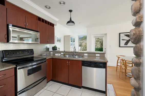 302 118 West 22nd Street, North Vancouver For Sale - image 12