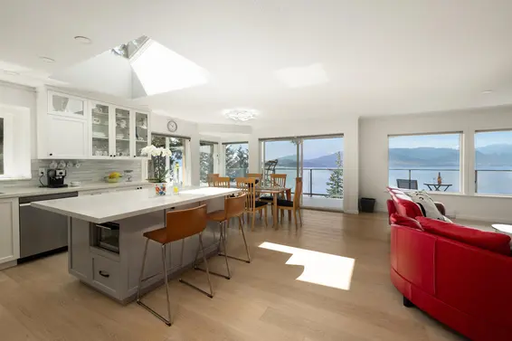 250 Kelvin Grove Way, Lions Bay