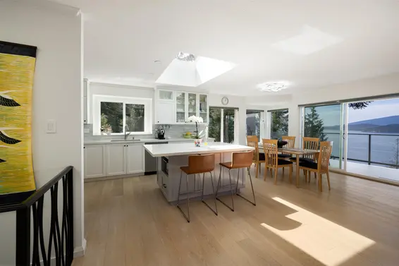 250 Kelvin Grove Way, Lions Bay For Sale - image 10