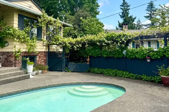1240 Eastview Road, North Vancouver For Sale - image 32
