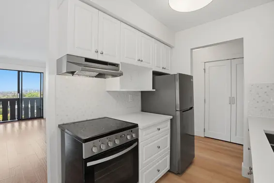 314 1345 Chesterfield Avenue, North Vancouver For Sale - image 21