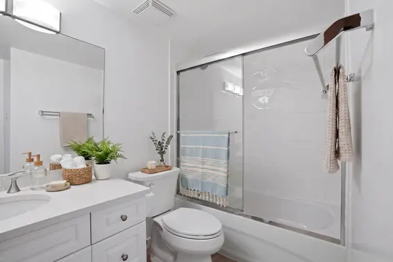 314 1345 Chesterfield Avenue, North Vancouver For Sale - image 32