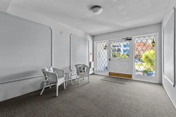 10 140 East 20th Street, North Vancouver For Sale - image 2