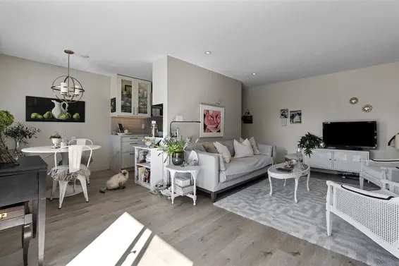 10 140 East 20th Street, North Vancouver For Sale - image 9