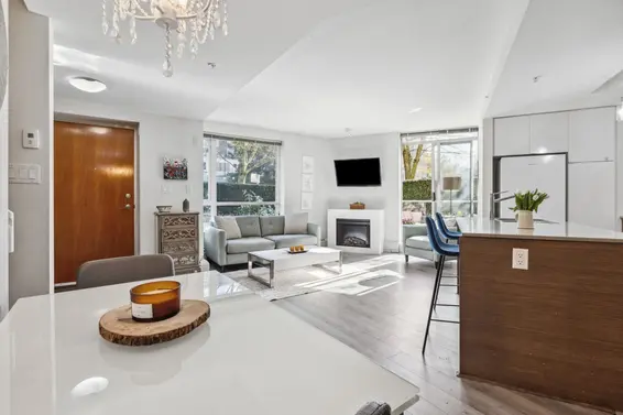171 West 2nd Street, North Vancouver For Sale - image 2