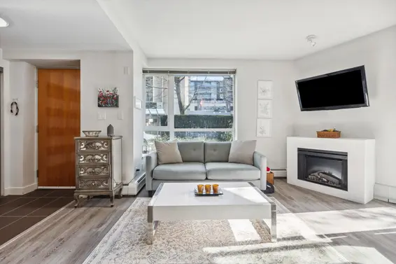 171 West 2nd Street, North Vancouver For Sale - image 4