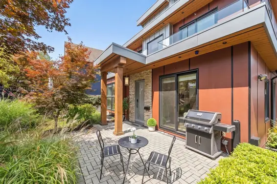 2 233 West 5th Street, North Vancouver For Sale - image 1