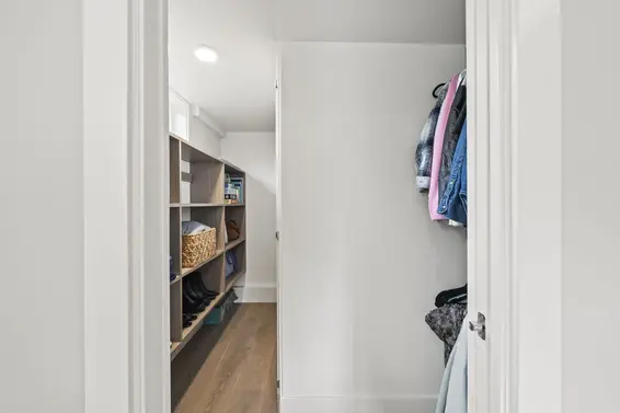 2 233 West 5th Street, North Vancouver For Sale - image 18