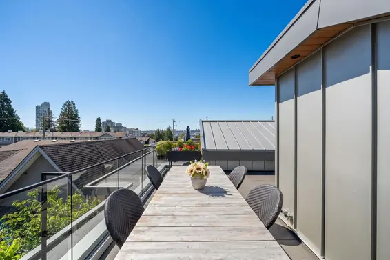 2 233 West 5th Street, North Vancouver For Sale - image 27
