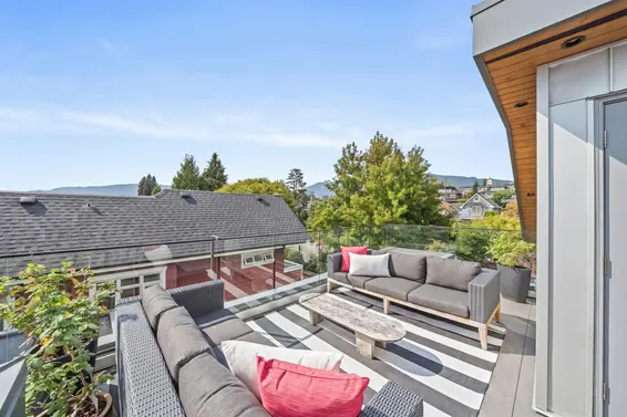 2 233 West 5th Street, North Vancouver For Sale - image 29