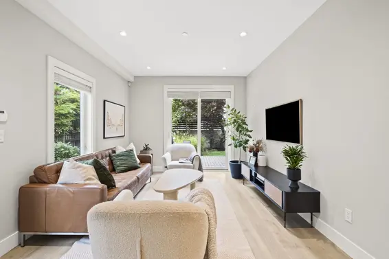 2 233 West 5th Street, North Vancouver For Sale - image 7