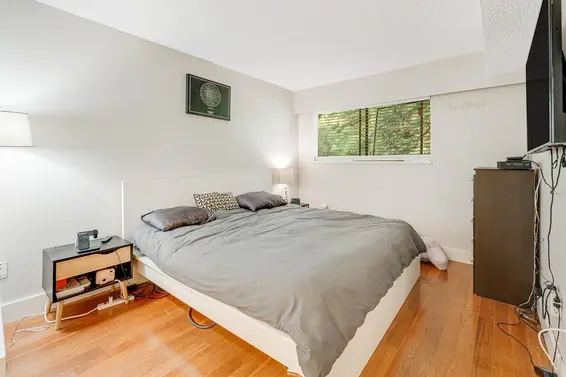 1039 Old Lillooet Road, North Vancouver For Sale - image 9